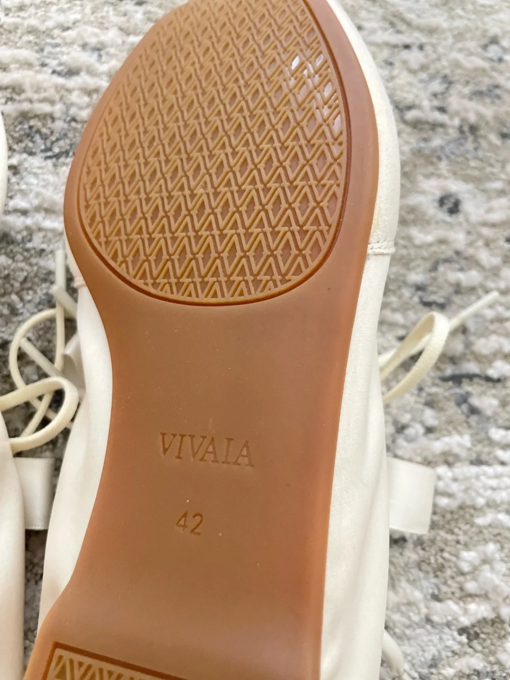 Vivaia Cristina Sneakerina Ballet Sneakers Ribbon Laces Cream